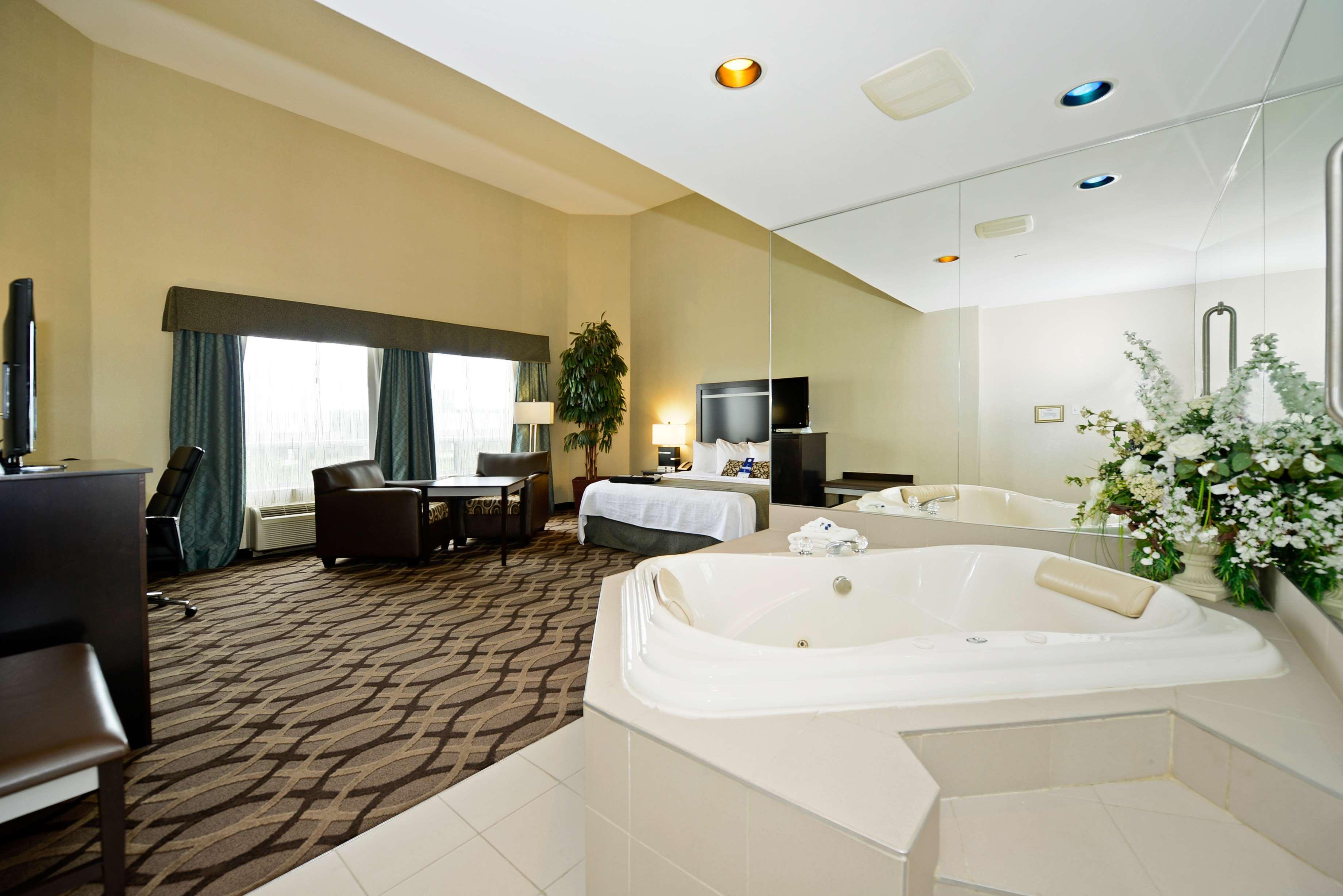 Best Western Plus Travel Hotel Toronto Airport Pokoj fotografie